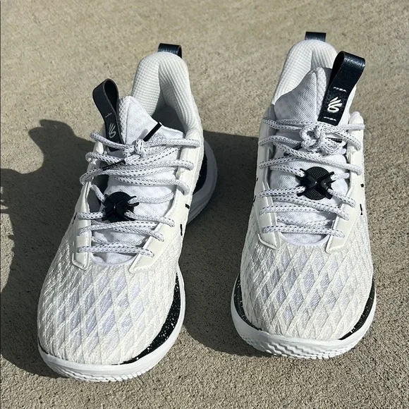 Under Armour Curry 10 Basketball Shoes - Picture 2 of 7